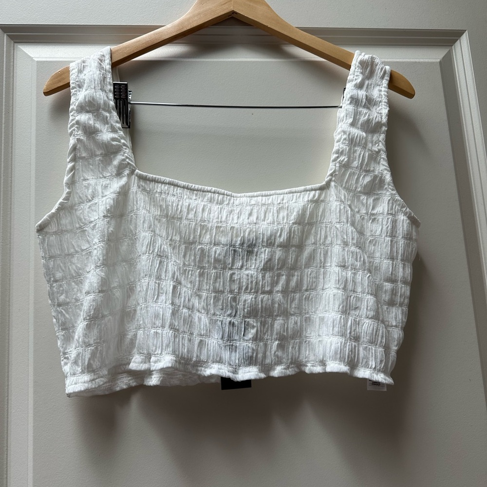 PrettyLittleThing White Textured Square Neck Crop Top